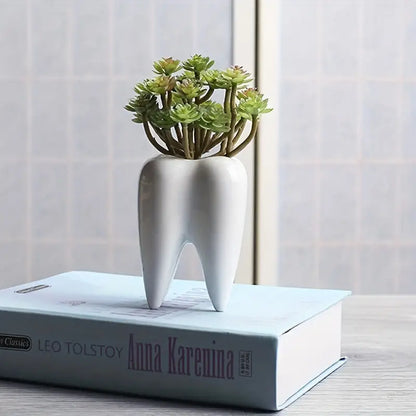 Pearly Whites Vase